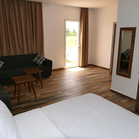 Hotel Corail De Cabo Cabo Negro Exteriér fotografie