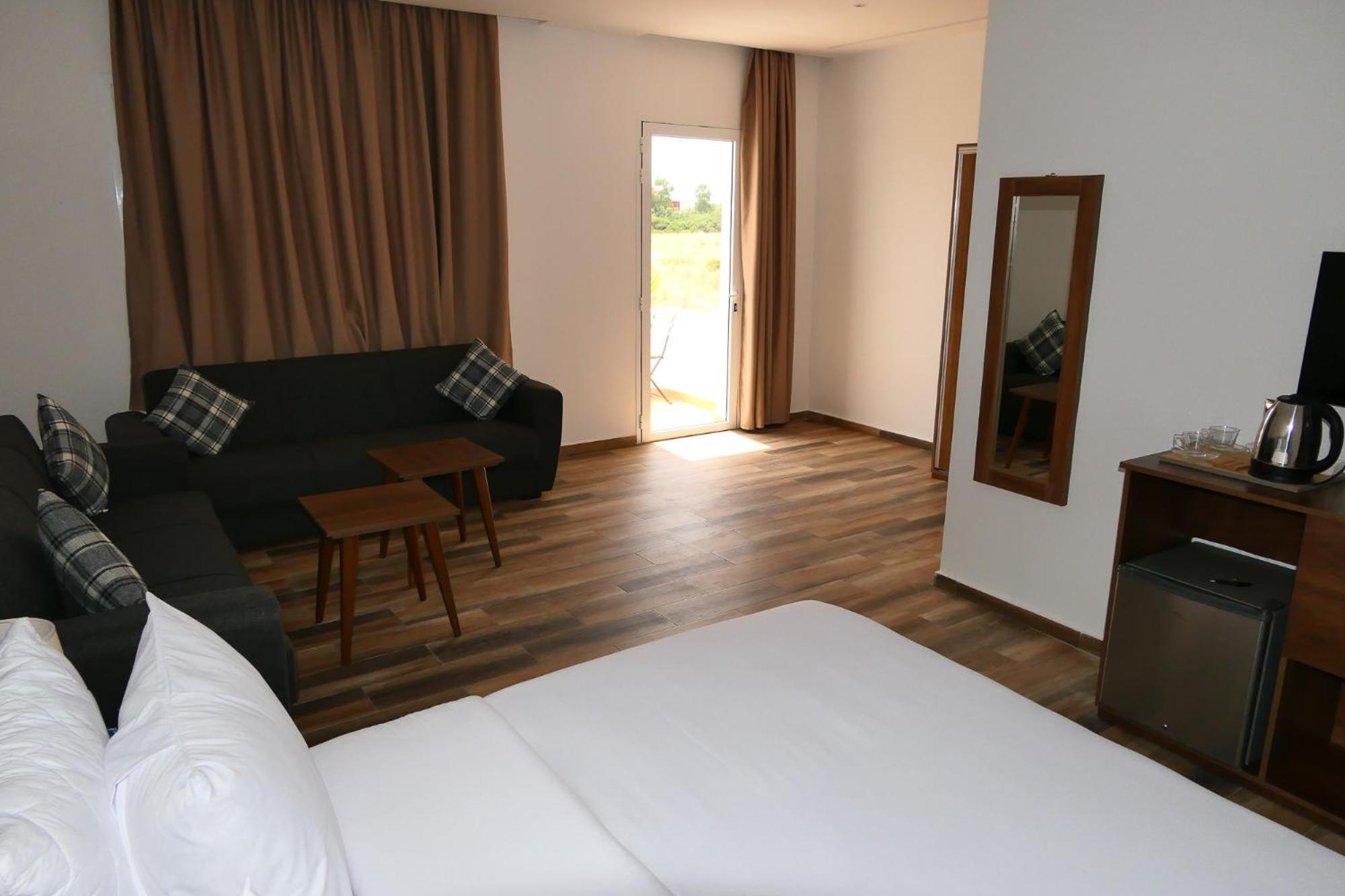 Hotel Corail De Cabo Cabo Negro Exteriér fotografie